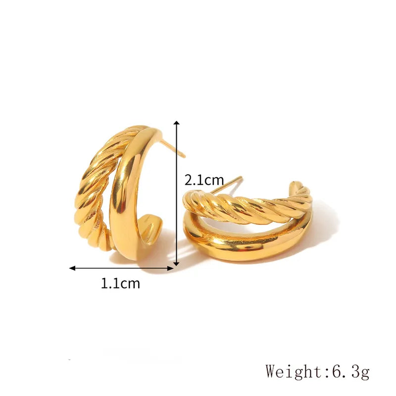 Argollas en forma de C con textura