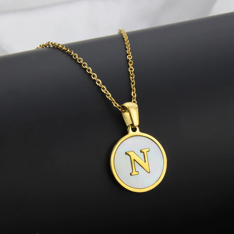 Collar con dije circulo de inicial