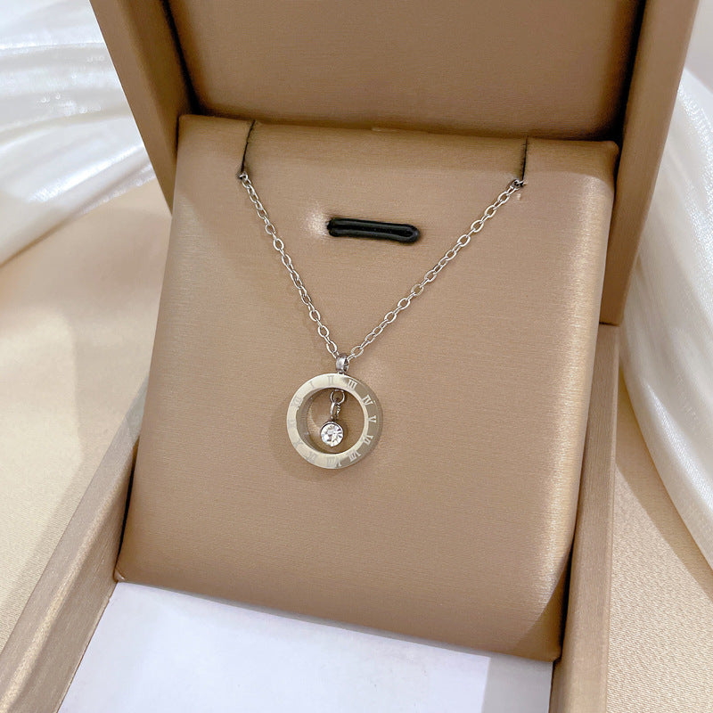 Collar de aro con punto de luz colgante