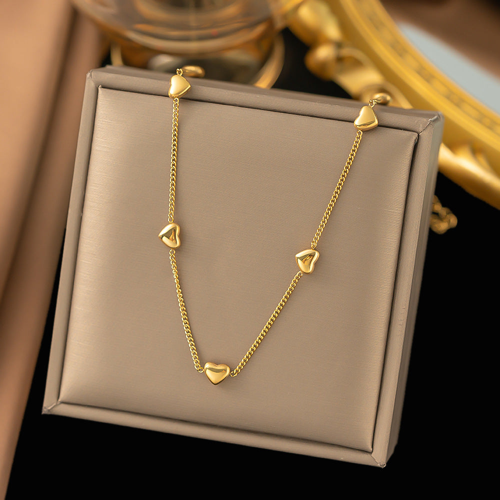 Collar de corazones