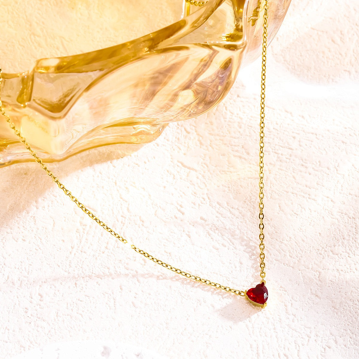 Collar de mini corazon de cristal rojo