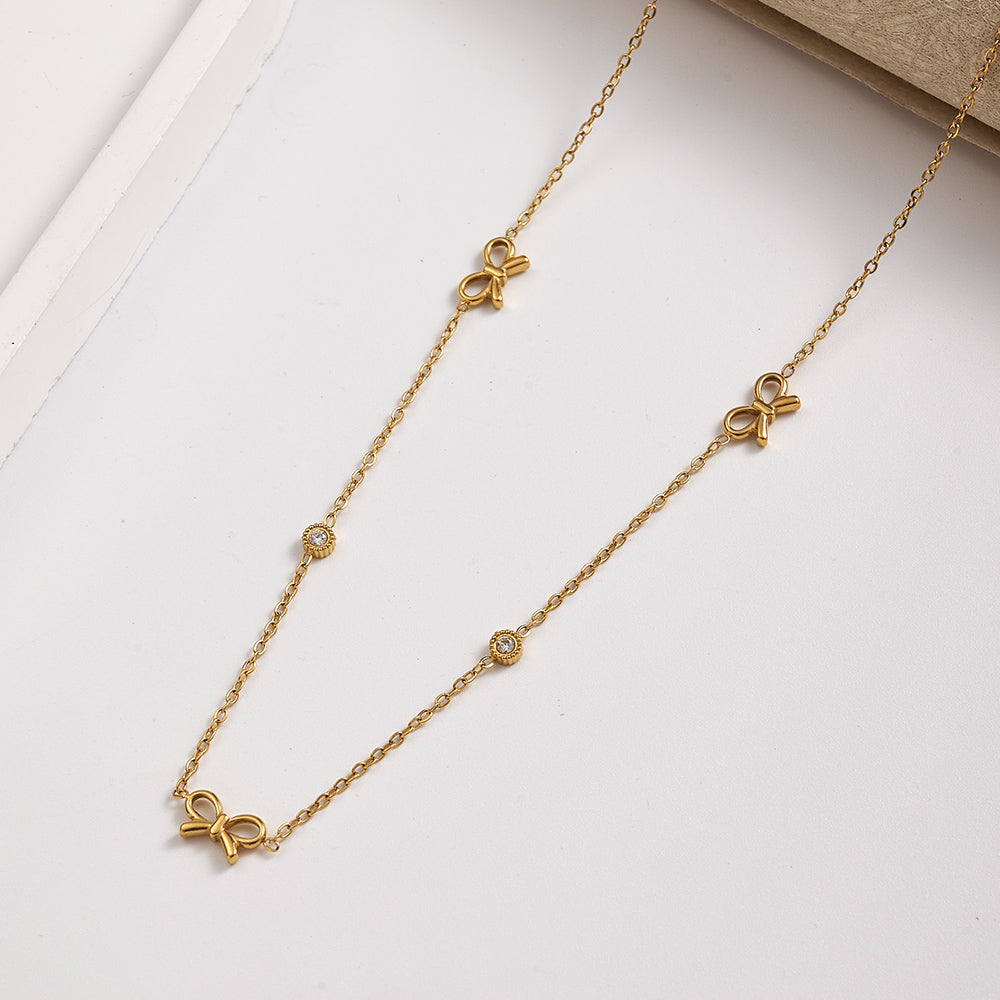 Collar triple lazo