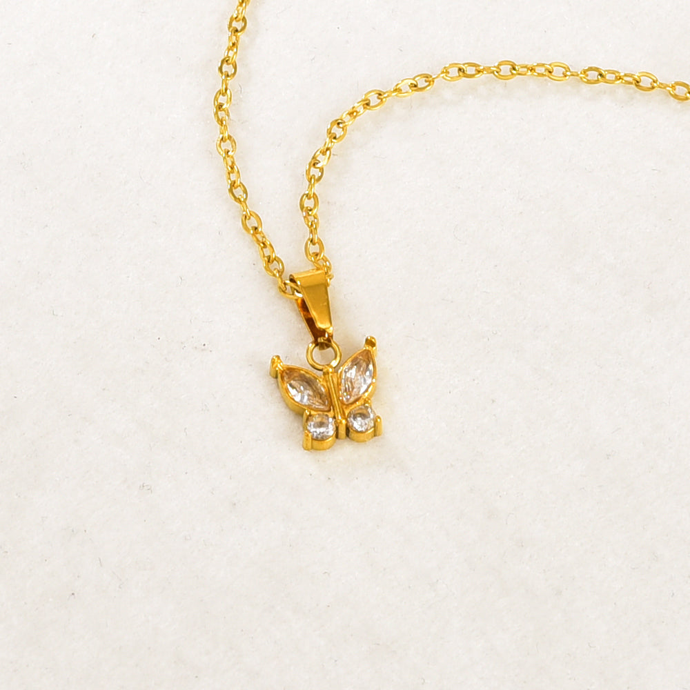 Collar de mariposa de cristal