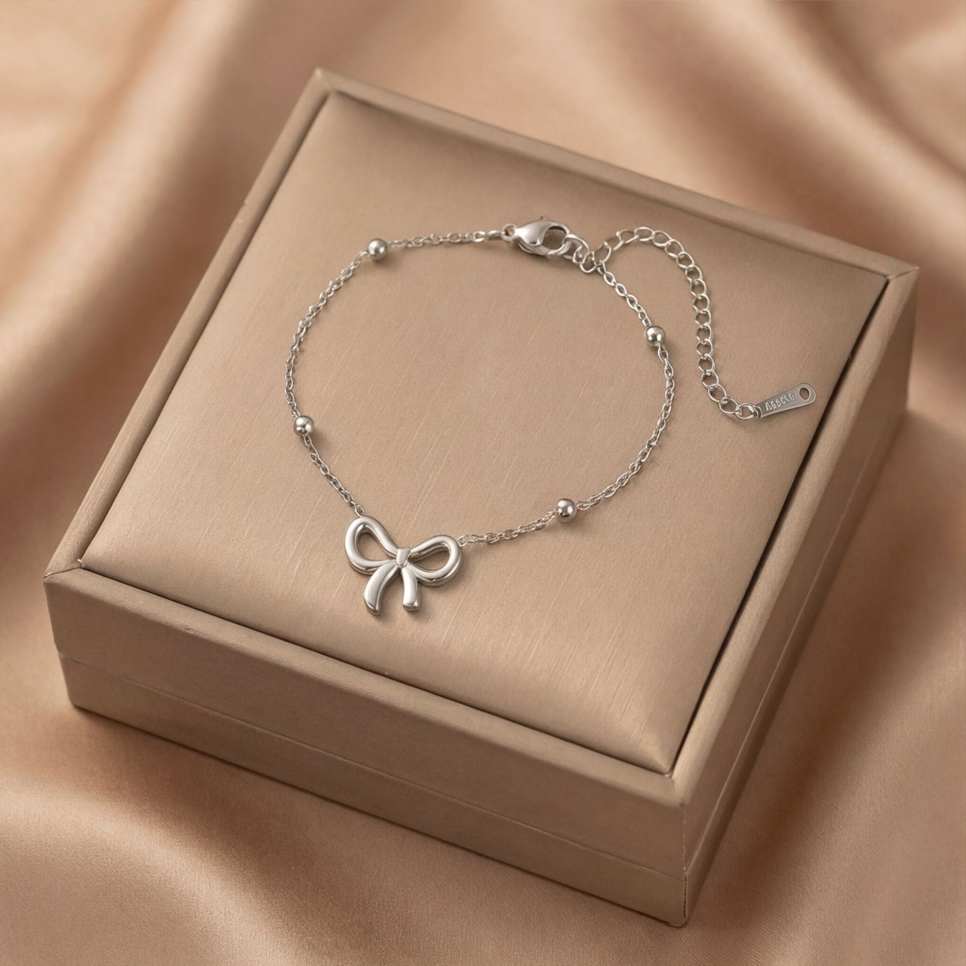 Pulsera de lazo con balines - Plateado