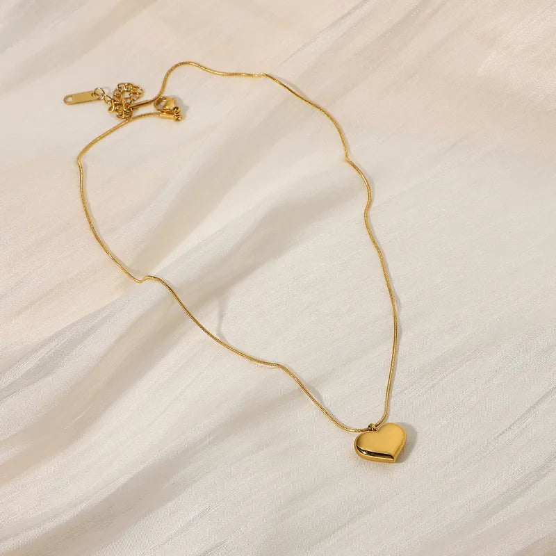 Collar de corazon bold
