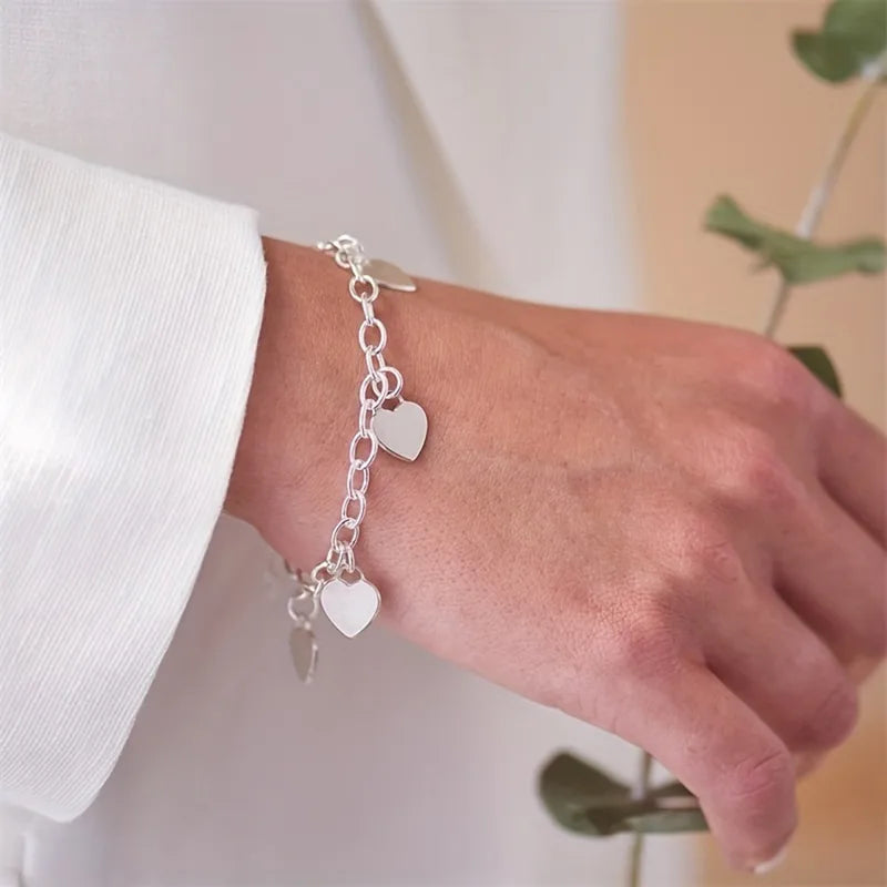 Brazalete multidije de corazones