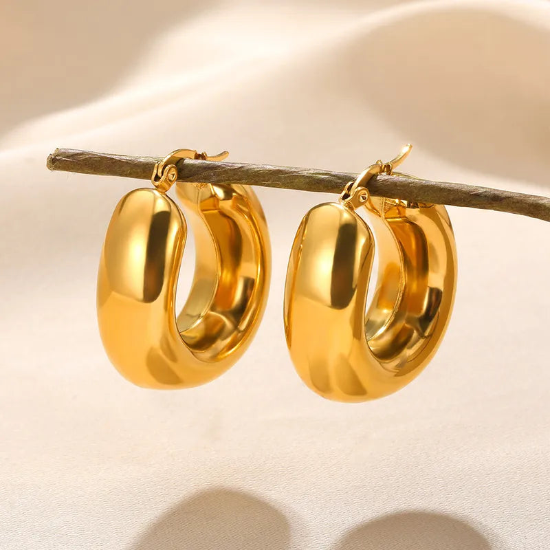 Argollas cuadrado irregular