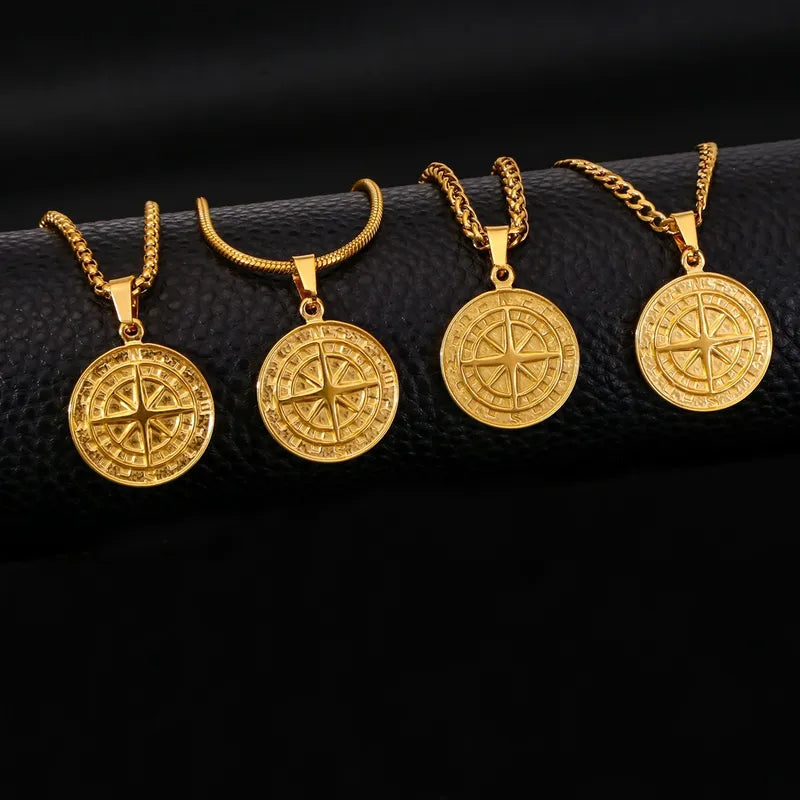 Collar masculino con medalla de estrella