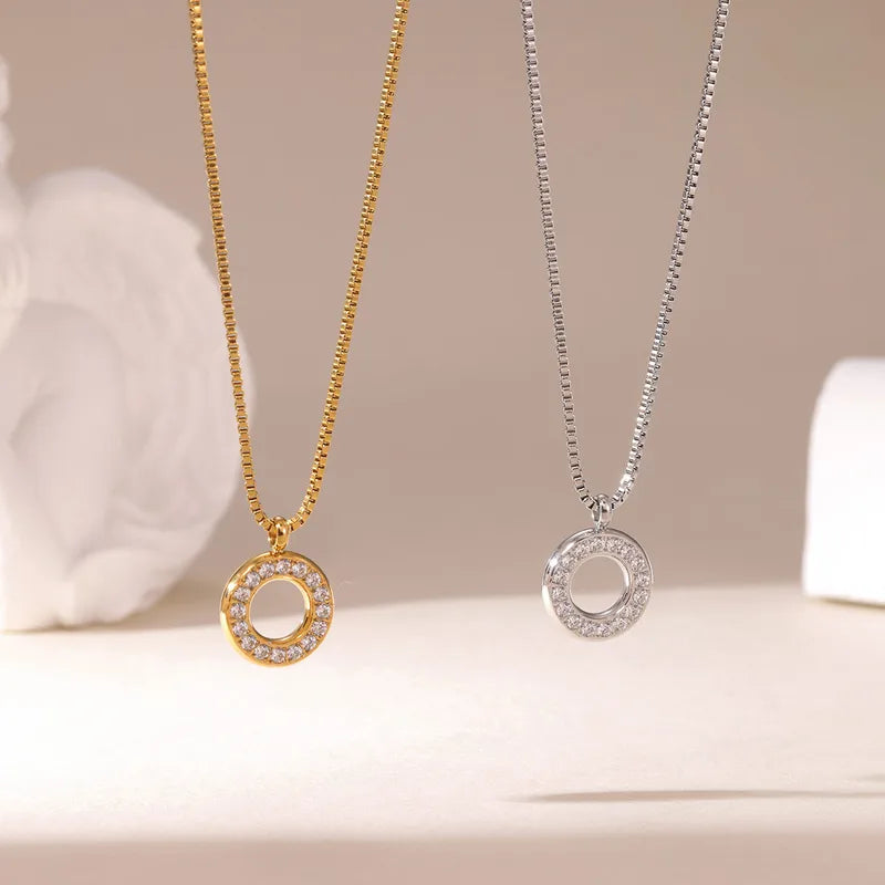 Collar de aro con circones