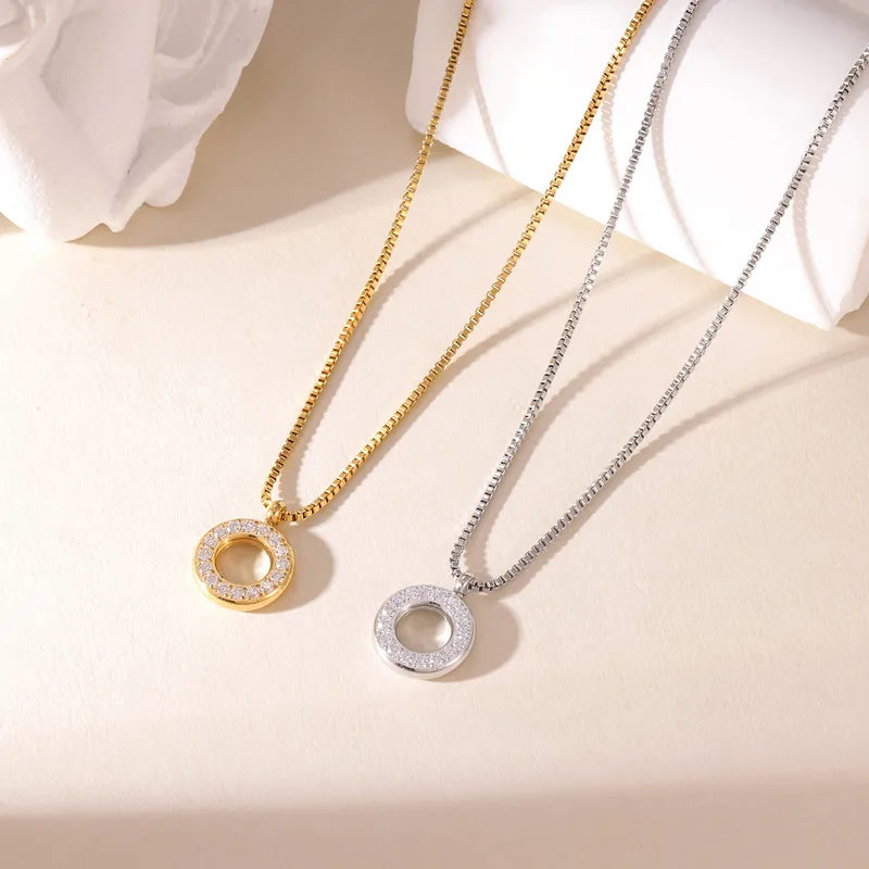 Collar de aro con circones