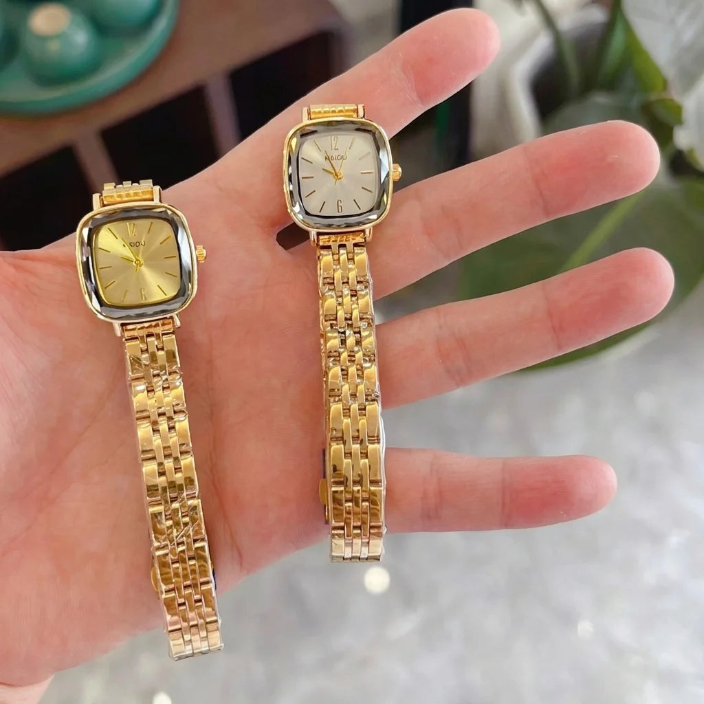 Reloj Naidu de bisel cuadrado