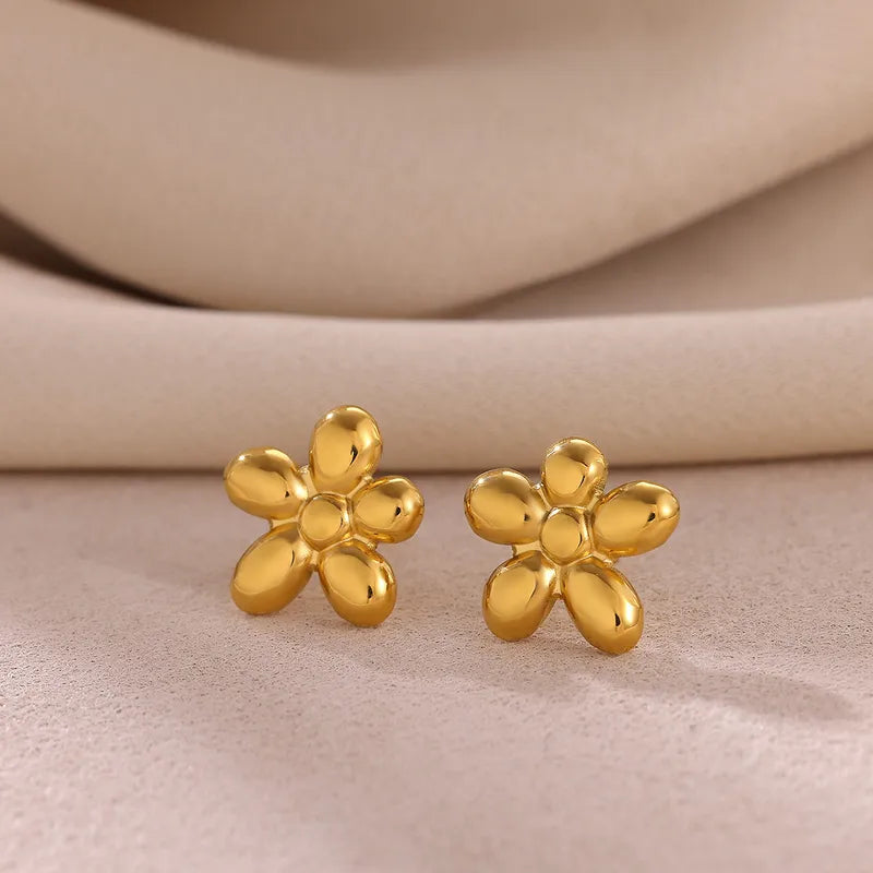 Zarcillos de flor irregular