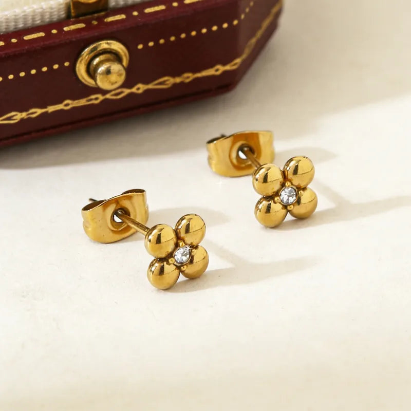 Mini aretes de flor