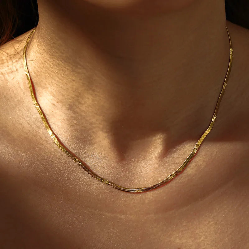 Cadena de serpiente fina