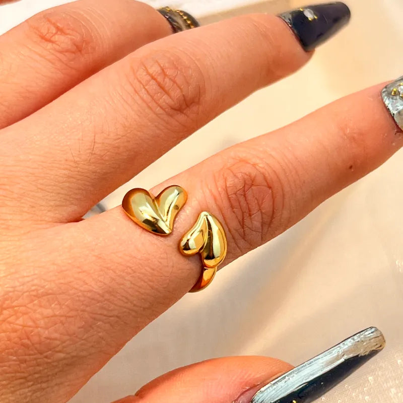 Anillo de doble corazon