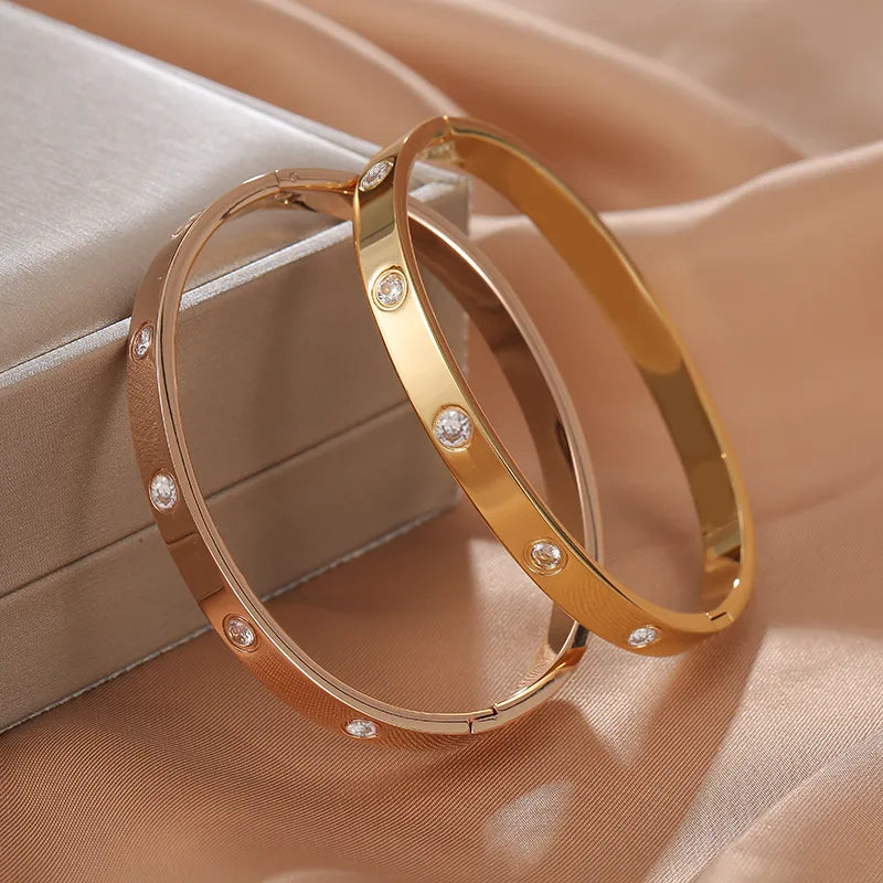 Brazalete rígido con circones