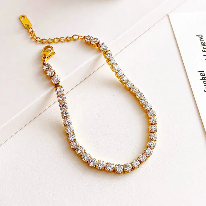 Brazalete elegante de circones