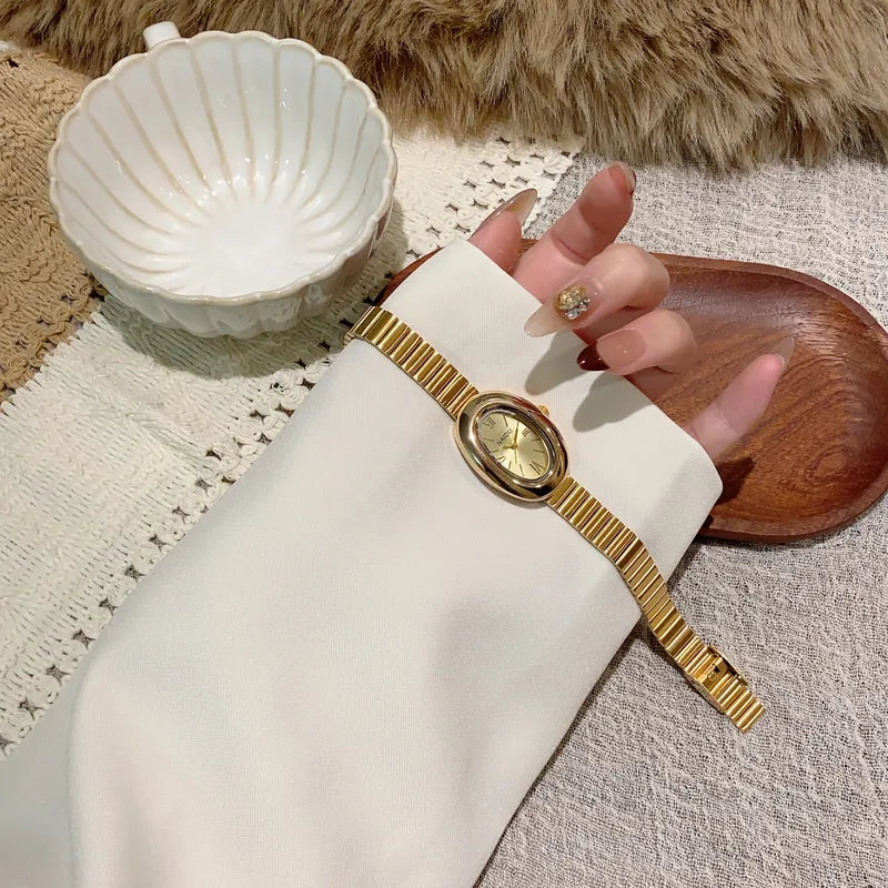 Reloj Naidu Luxury dorado