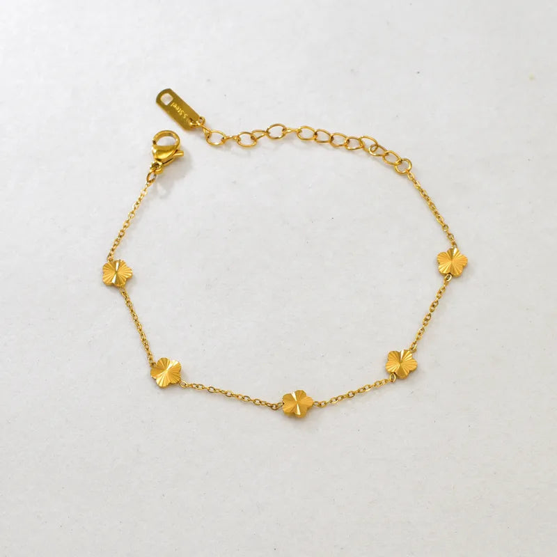 Pulsera con flores